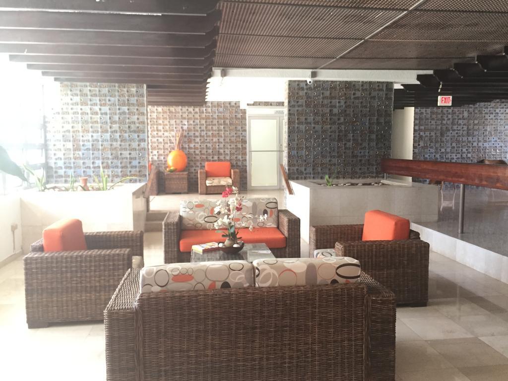 Marbella Del Caribe Beachfront San Juan Buitenkant foto