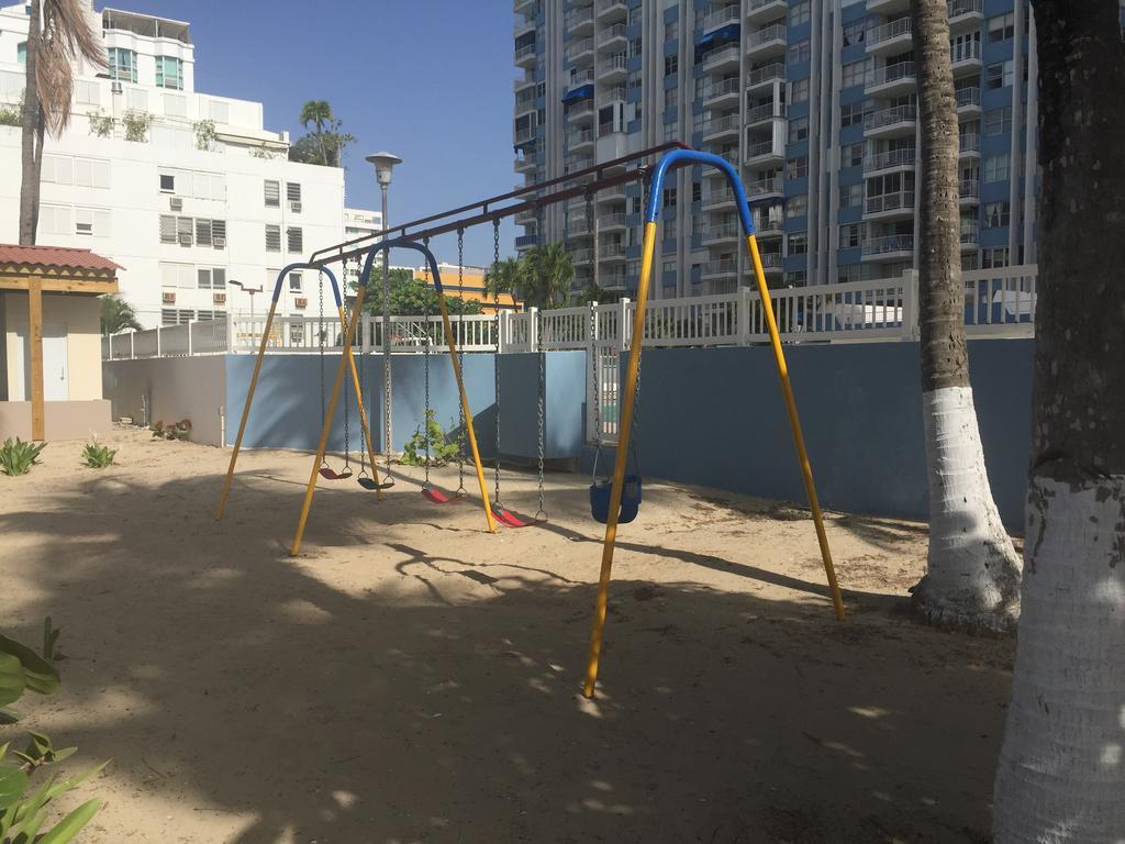 Marbella Del Caribe Beachfront San Juan Buitenkant foto